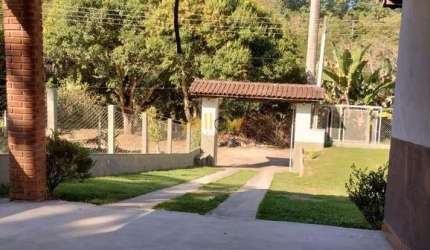 Chacara em Pouso Alegre - Santa Isabel, SP