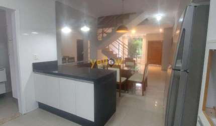 Casa em Vila Mogi Moderno: 3 Suítes, 220m² por R$1,5M