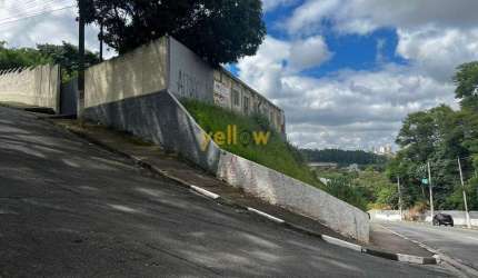Salão Comercial à Venda e Locação em Arujá - 630m²