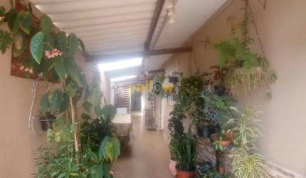 Casa à Venda em Arujá: 3 Dormitórios, 1 Suíte, 159m²