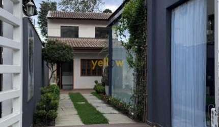Casa Comercial em Arujá: 3 Dormitórios para Locação R$2300