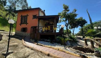 Chácara em Santa Isabel: 2 Dorms, 4 Banheiros, Apenas R$2.300,00 a Diária