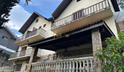 Casa Luxuosa em Condomínio Fechado em Arujá - 5 Dormitórios
