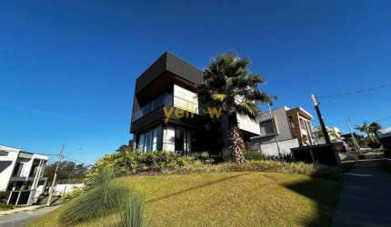Casa de Luxo em Fazenda Rodeio - Mogi das Cruzes por R$3.890.000