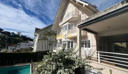 Casa em Condomínio Fechado à Venda em Arujá, 3 Suítes, 202m²
