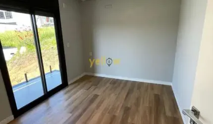 Casa em Condomínio Fechado em Cezar de Souza - Mogi das Cruzes, SP