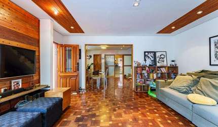 Sobrado à Venda na Vila Madalena , Zona Oeste de São Paulo com 3 dormitórios, 2 suítes e com 230m².