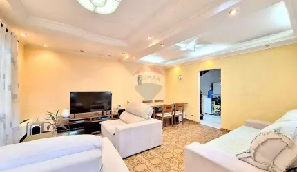 Sobrado à venda com 210 m², 2 dormitórios, 3 vagas, salão para uso comercial e edícula, na Vila Nova Cachoeirinha ZN de São Paulo.
