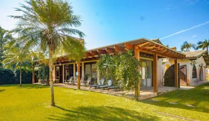 Casa com 5 dormitórios à venda, 428 m² por R$ 2.100.000,00 - Praia de Pernambuco - Guarujá/SP
