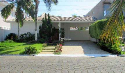 Casa à venda no Jardim Acapulco - Guarujá/SP