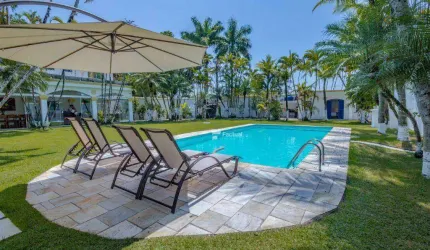Casa com 5 dormitórios à venda, 239 m² por R$ 1.700.000,00 - Praia de Pernambuco - Guarujá/SP