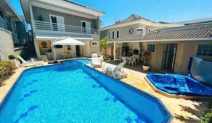 Casa com 6 quartos sendo 4 suítes à venda, 340 m² por R$ 2.500.000 - Enseada - Guarujá/SP