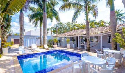 Casa com 4 dormitórios à venda, 200 m² por R$ 920.000,00 - Praia de Pernambuco - Guarujá/SP