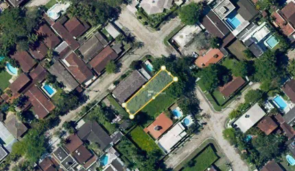 Terreno à venda, 426 m² por R$ 420.000,00 - Praia de Pernambuco - Guarujá/SP