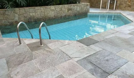 Apartamento com 2 dormitórios à venda, 80 m² por R$ 550.000,00 - Enseada - Guarujá/SP