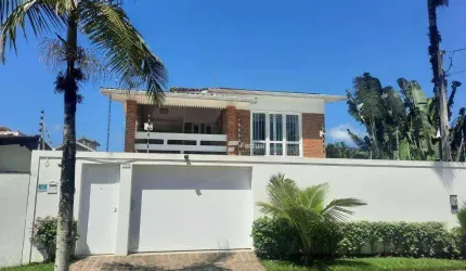 Casa com 6 dormitórios à venda, 200 m² por R$ 1.350.000,00 - Praia de Pernambuco - Guarujá/SP