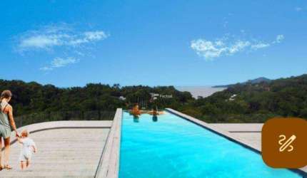 Terreno disponível no condomínio Iporanga em Guarujá - SP