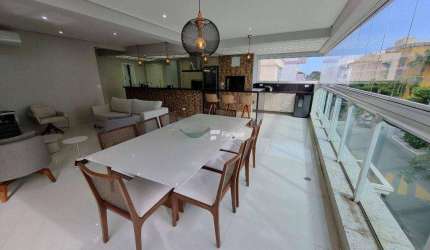 Apartamento à venda na Praia da Enseada - Guarujá/SP.
