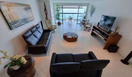 Apartamento com 3 dormitórios à venda, 184 m² por R$ 1.600.000,00 - Pitangueiras - Guarujá/SP