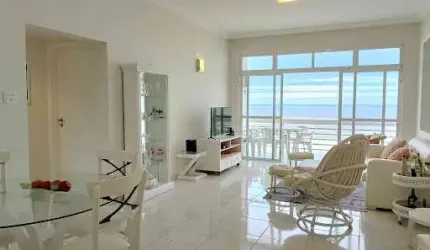 Apartamento à venda na Praia das Pitangueiras - VISTA FRONTAL AO MAR , Guarujá - SP.