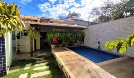 Casa no bairro Lundcea - 03 quartos com suíte e piscina!!