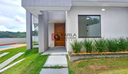 CASA COM 03 QUARTOS  E PISCINA NO PORTAL DO SOL