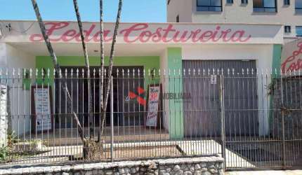 Casa com 2 dormitórios, 150 m² - venda por R$ 800.000,00 ou aluguel por R$ 2.200,00/mês - Centro - Caçapava/SP