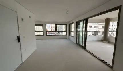 Apartamento para venda tem 148 metros quadrados com 3 quartos em Moema - São Paulo - SP