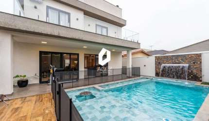 Casa mobiliada com piscina!