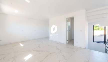 Sobrado de Condomínio a venda no Guabirotuba, 3 quartos, terraço amplo, 179 m2