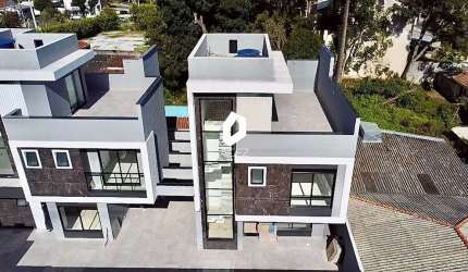 Casa nova em condomínio, 04 quartos 01 suíte e terraço amplo!