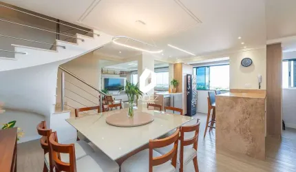 Apartamento Duplex a venda no Novo Mundo, com 4 quartos sendo 2 suítes