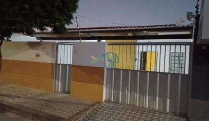 Casa Padrão/ Casa a venda em Parnamirim/