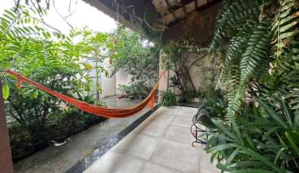 Encontre sua casa dos sonhos em Caldas Novas no tranquilo bairro do Itaguaí I.