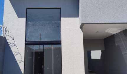 Encante-se com esta Casa à Venda no Bairro Recanto das Águas, Caldas Novas: Modernidade e Conforto Aguardam por Você!