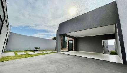 Casa à Venda no Setor Itaguaí 2, Caldas Novas – Conforto e Sofisticação