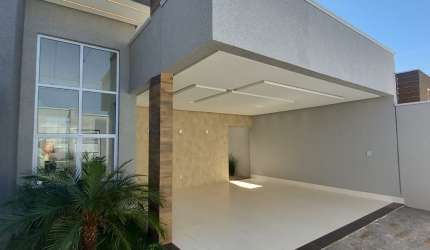 Casa à Venda no Jardim Belvedere em Caldas Novas – Conforto e Estilo