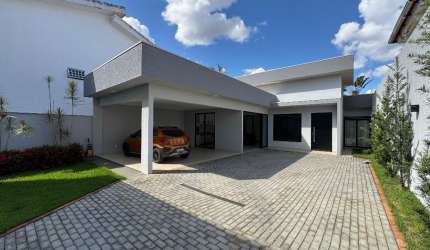 Casa com ponto comercial à venda no Setor Bandeirantes – Caldas Novas