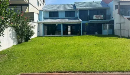 Pé na areia, vista mar, seu sonho realizado!