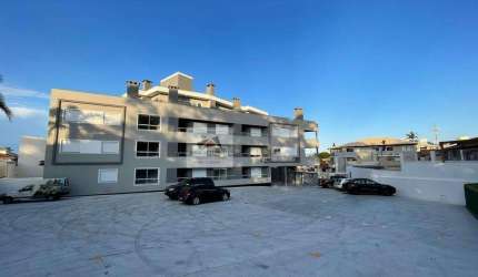 Apartamento 200 metros da praia, 400metros do Centrinho de Ingleses