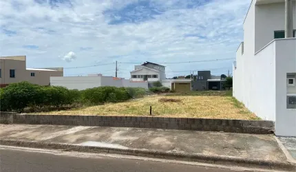 Terreno plano com 250,00 m²