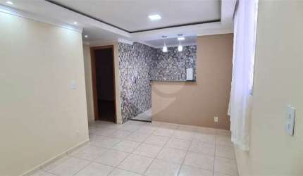 Apartamento no Condomínio Monte Everest.