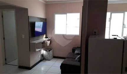 Apartamento no Condomínio Parque dos Manacás