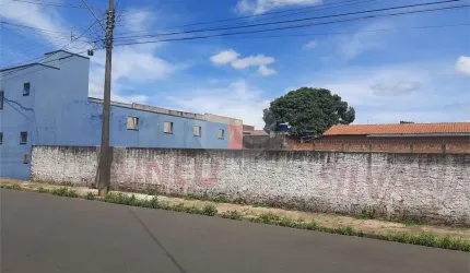 Terreno para venda no bairro Chácara Parque Club