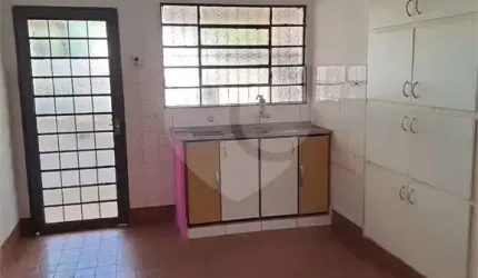 Casa térrea para venda no Centro