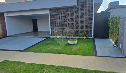 Casa Recém-Construída com 3 Suítes e Área Gourmet no Condomínio Faber IV