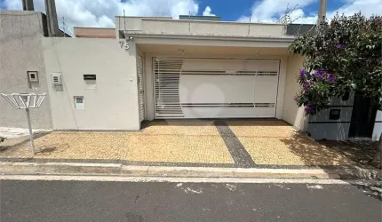 Casa à venda -  Parque dos Flamboyants