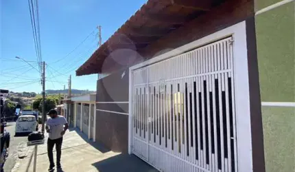 Excelente Casa  a venda localizada no Jardim Nova São Carlos