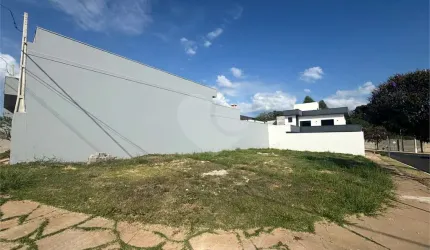 Terreno de Esquina no Faixa Azul