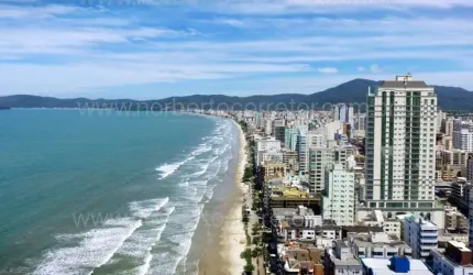 APARTAMENTO A VENDA NA QUADRA MAR DE MEIA PRAIA